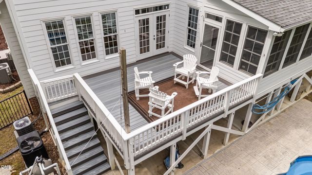 513 Lake Gaston Drive, Fuquay Varina, NC 27526