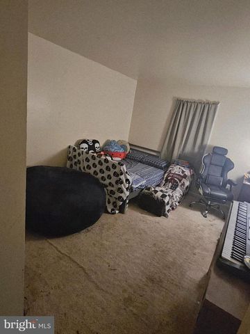 1125 ASHBOURNE DR, Reading, PA 19605