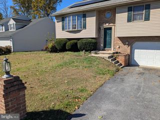 1125 ASHBOURNE DR, Reading, PA 19605