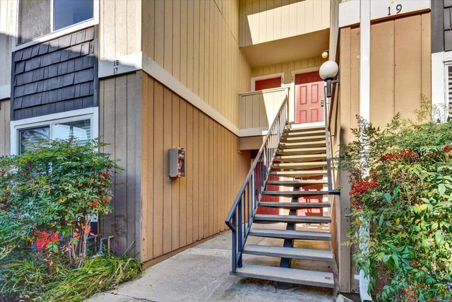 2547 Easton Ln 18, San Jose, CA 95133