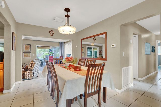 3159 Riddle Rd, West Palm Beach, FL 33406