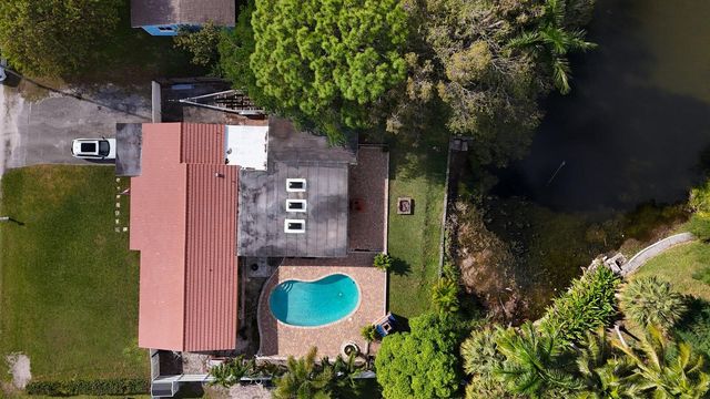 3159 Riddle Rd, West Palm Beach, FL 33406