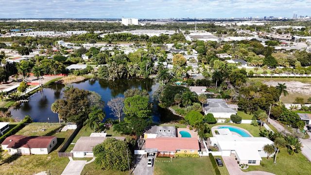 3159 Riddle Rd, West Palm Beach, FL 33406