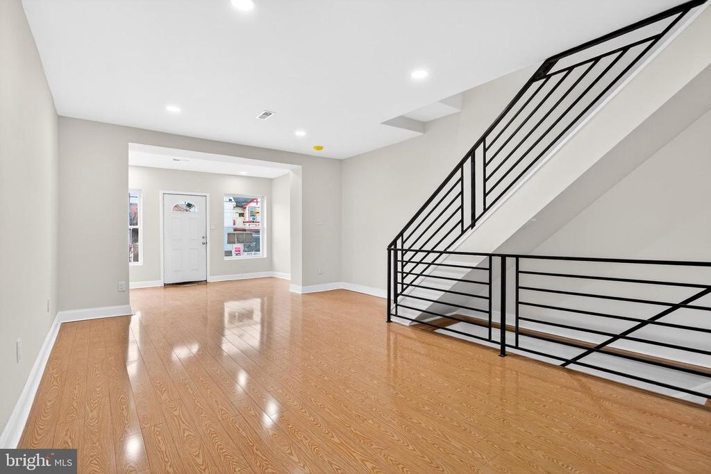 5965 CHESTER AVE, Philadelphia, PA 19143