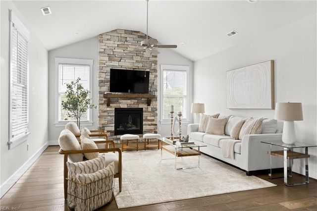 105 Alexandria WAY, Carrollton, VA 23314