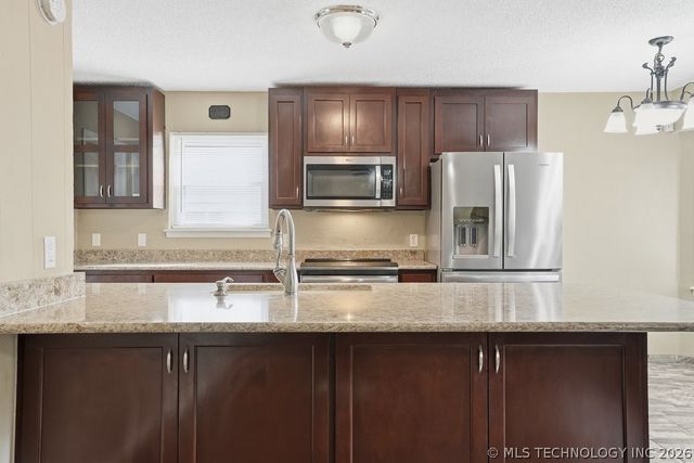 8116 S Florence Place, Tulsa, OK 74137