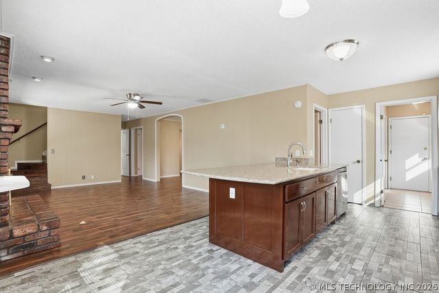 8116 S Florence Place, Tulsa, OK 74137