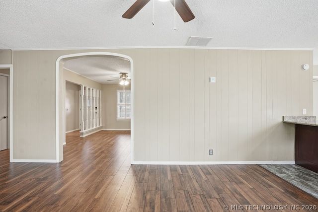 8116 S Florence Place, Tulsa, OK 74137