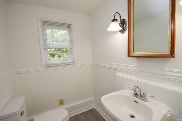 4044 S Younkin Drive, Redkey, IN 47373