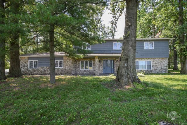 4044 S Younkin Drive, Redkey, IN 47373