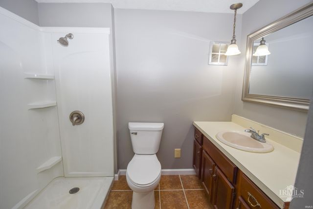 4044 S Younkin Drive, Redkey, IN 47373