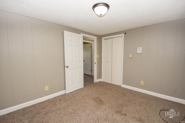 4044 S Younkin Drive, Redkey, IN 47373