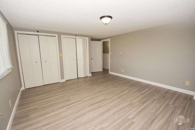 4044 S Younkin Drive, Redkey, IN 47373