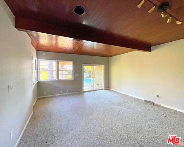 3416 W Clark Avenue, Burbank, CA 91505