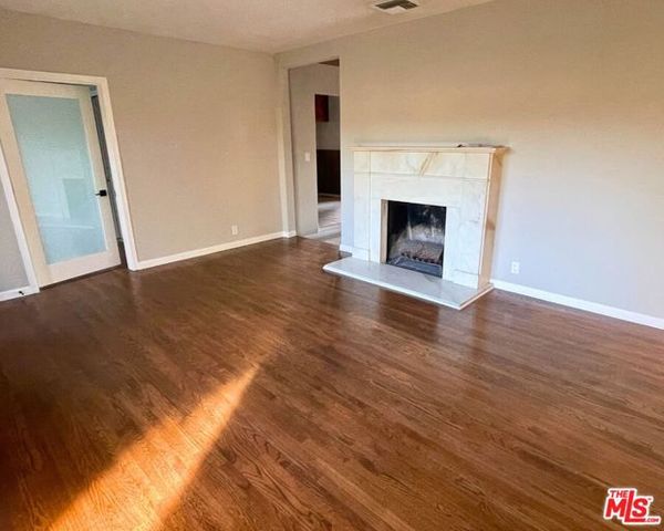 3416 W Clark Avenue, Burbank, CA 91505
