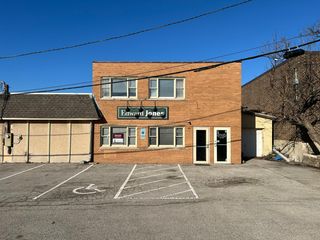 401 W Irving Park Road 2, Itasca, IL 60143
