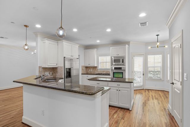 5801 Hillcrest Avenue 03, University Park, TX 75205