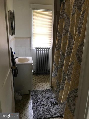 33 N PRINCE ST, Millersville, PA 17551