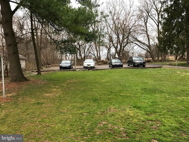 33 N PRINCE ST, Millersville, PA 17551