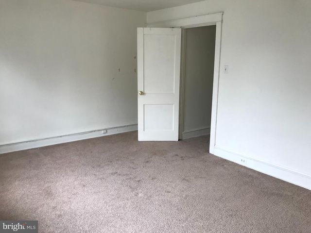 33 N PRINCE ST, Millersville, PA 17551