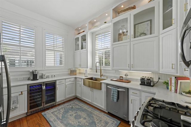 1703 Broadway Street, Galveston, TX 77550