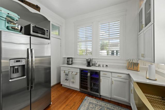 1703 Broadway Street, Galveston, TX 77550