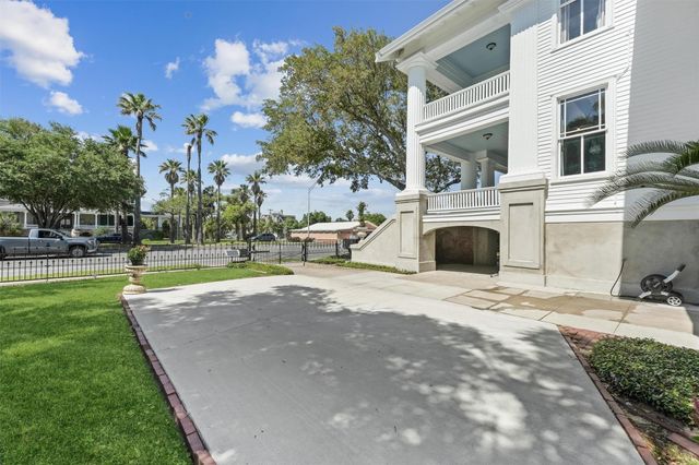 1703 Broadway Street, Galveston, TX 77550