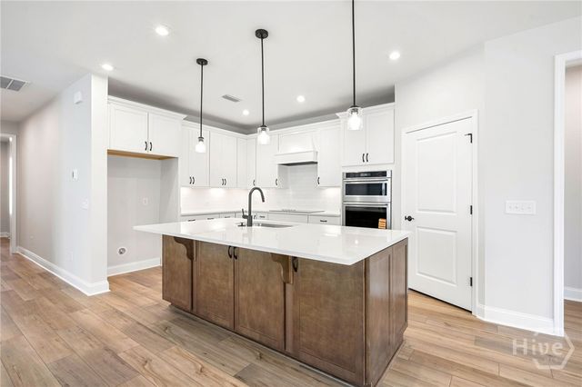 73 Chatham Lane, Richmond Hill, GA 31324