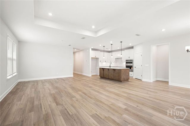 73 Chatham Lane, Richmond Hill, GA 31324