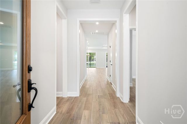 73 Chatham Lane, Richmond Hill, GA 31324