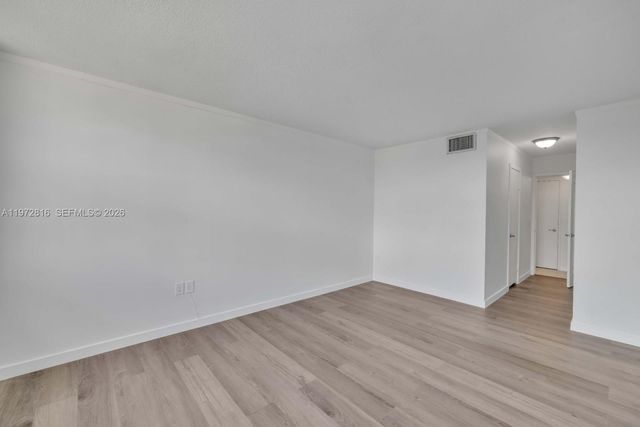 1680 NE 191st St 415-2, Miami, FL 33179