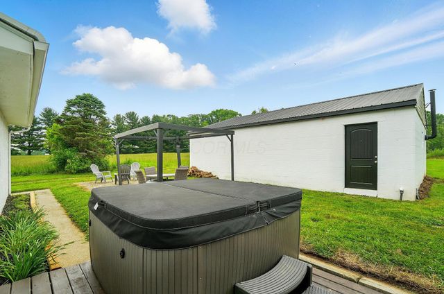 2145 Riley Road NW, Johnstown, OH 43031