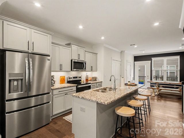 2011 Federation Court, Charlotte, NC 28205