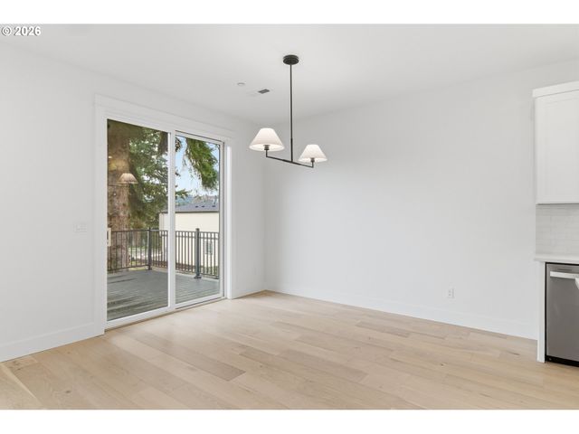 14220 Se Ellis St, Portland, OR 97236