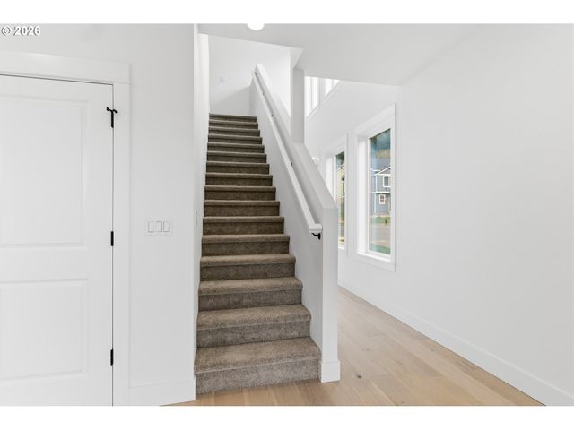 14220 Se Ellis St, Portland, OR 97236