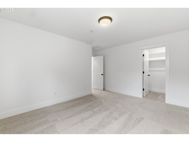 14220 Se Ellis St, Portland, OR 97236
