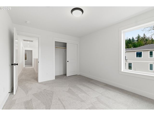 14220 Se Ellis St, Portland, OR 97236