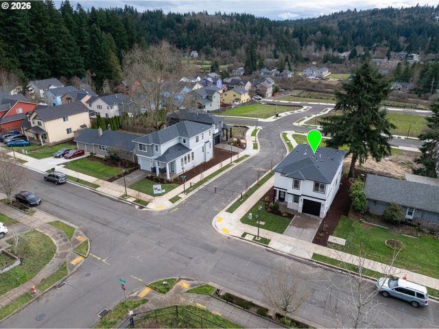14220 Se Ellis St, Portland, OR 97236