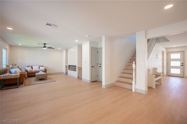 10000 Ranch Hand Avenue, Las Vegas, NV 89117
