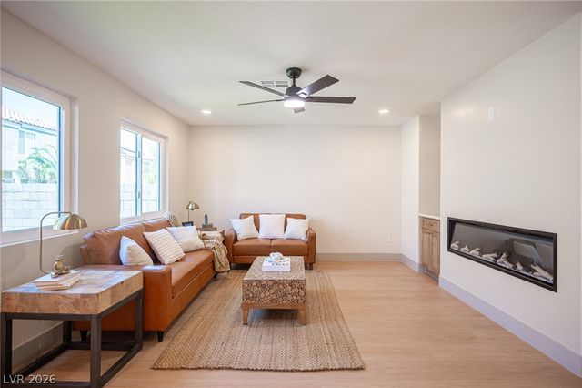 10000 Ranch Hand Avenue, Las Vegas, NV 89117