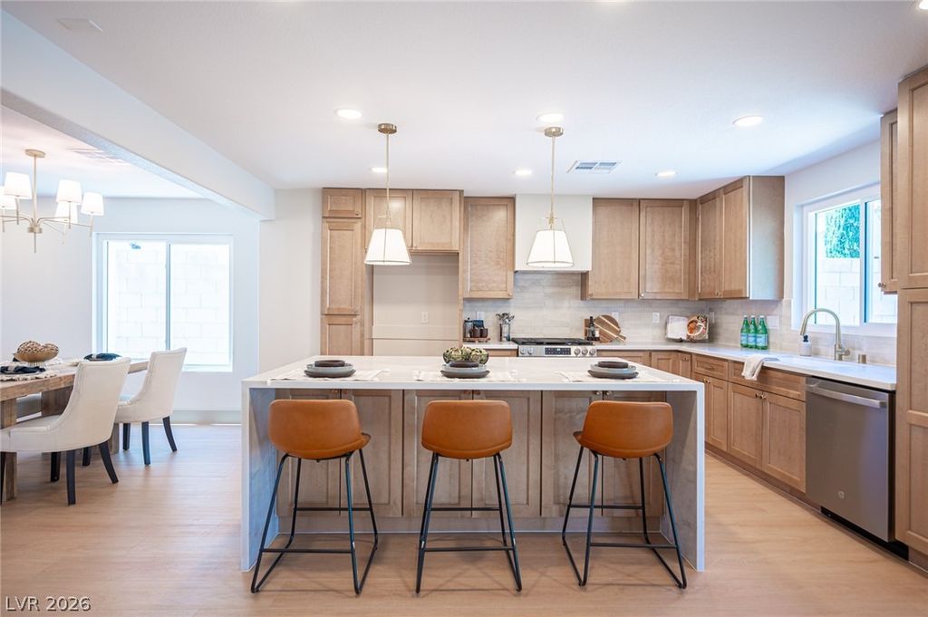 10000 Ranch Hand Avenue, Las Vegas, NV 89117