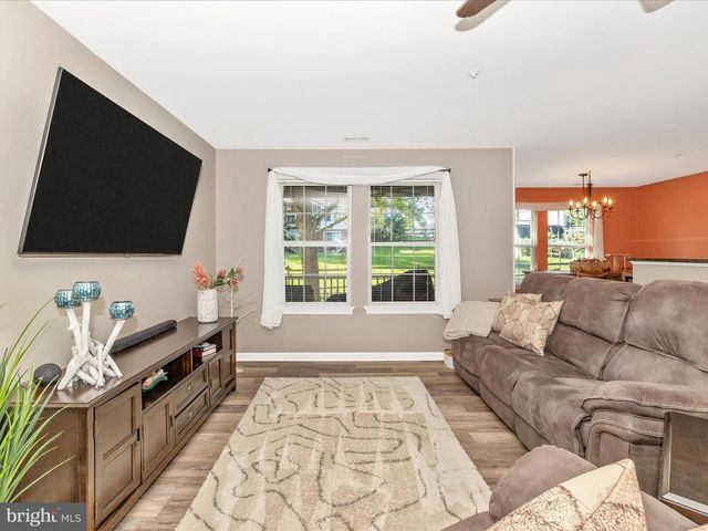 2402 DOMINION DR #2C, Frederick, MD 21702