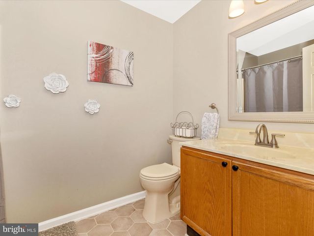 2402 DOMINION DR #2C, Frederick, MD 21702