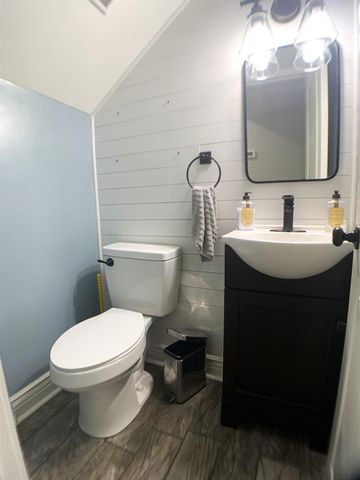 2216 Acadian Dr, Houma, LA 70363