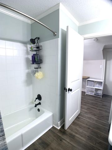 2216 Acadian Dr, Houma, LA 70363