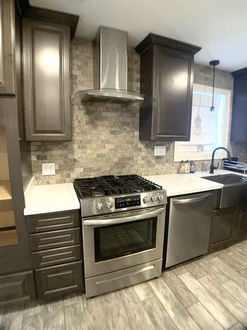 2216 Acadian Dr, Houma, LA 70363