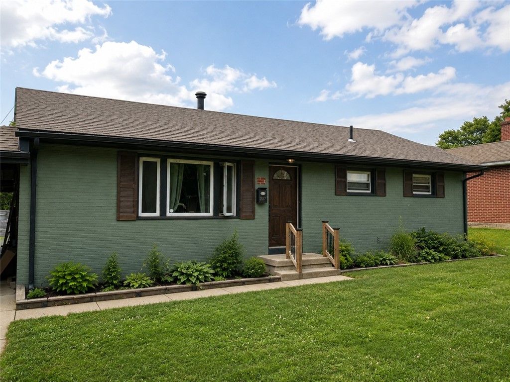 809 Richard Street, Miami Twp, OH 45342