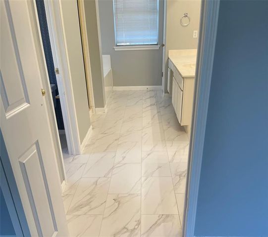 1809 Springwater DR, Round Rock, TX 78681