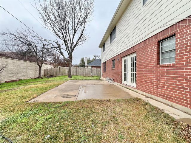 1809 Springwater DR, Round Rock, TX 78681