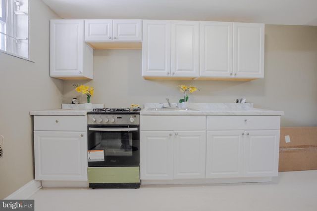 2008 LATONA ST, Philadelphia, PA 19146